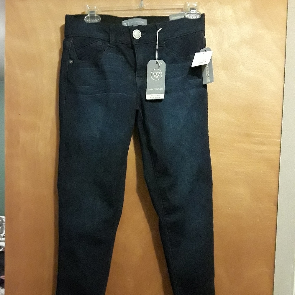 New with Tags, dark denim skinny jeans